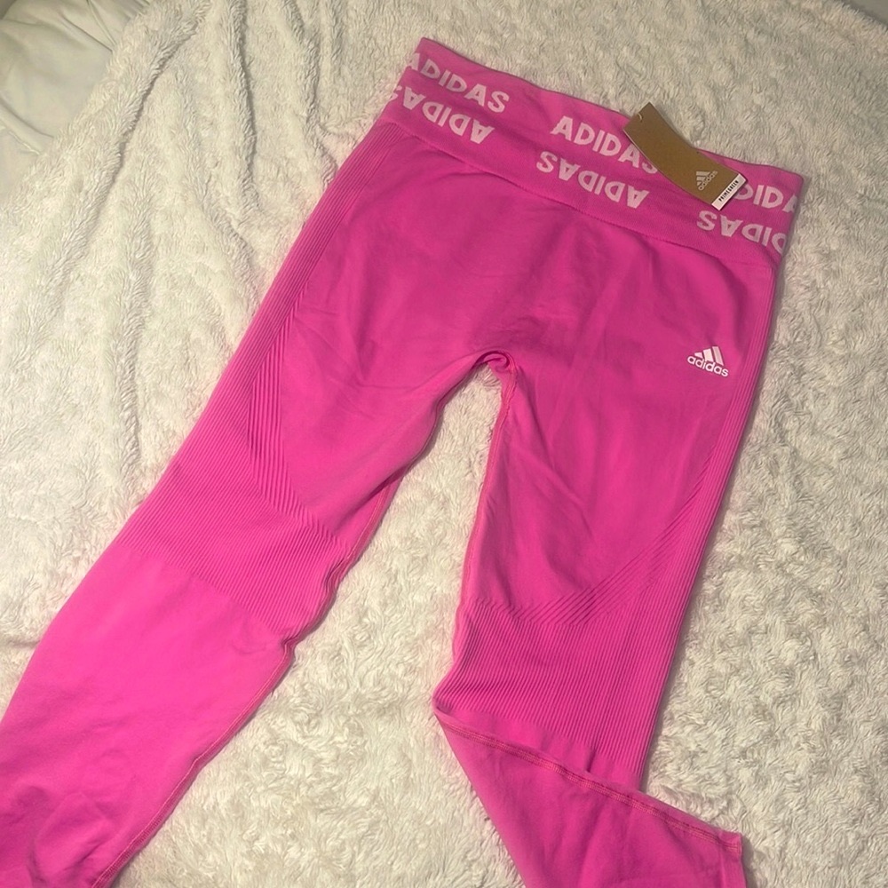 NWT Adidas aeroknit 7/8 LEGGINGS! Never worn!